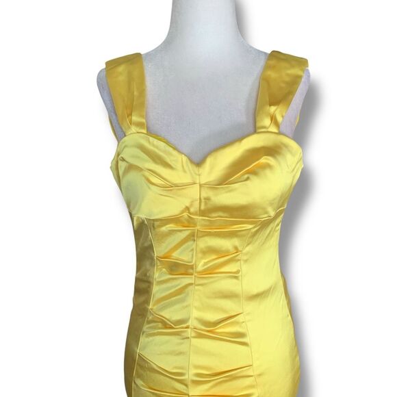 Vintage 90s Cache Dress Yellow Satin Ruched Wiggle Sleeveless Sweetheart Neck - Picture 7 of 10